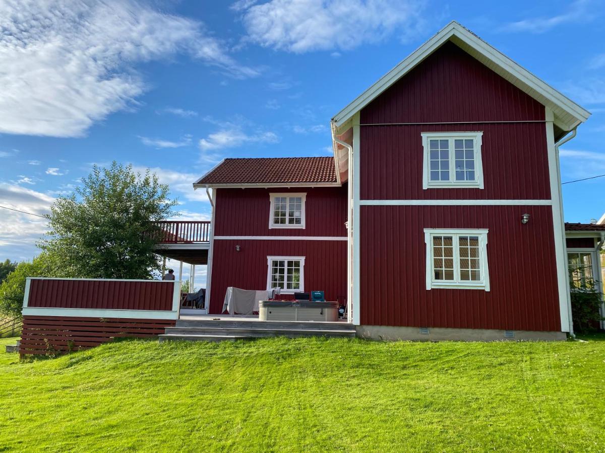Charming Villa At Askersund Golf Resort Åmmeberg Eksteriør bilde